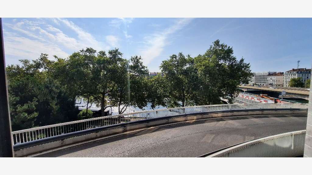 Bureaux 69m² à louer quai de Saône à Lyon 69005