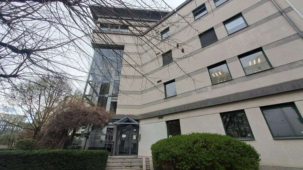 Bureaux 163m² à louer à Lyon secteur gare de Vaise