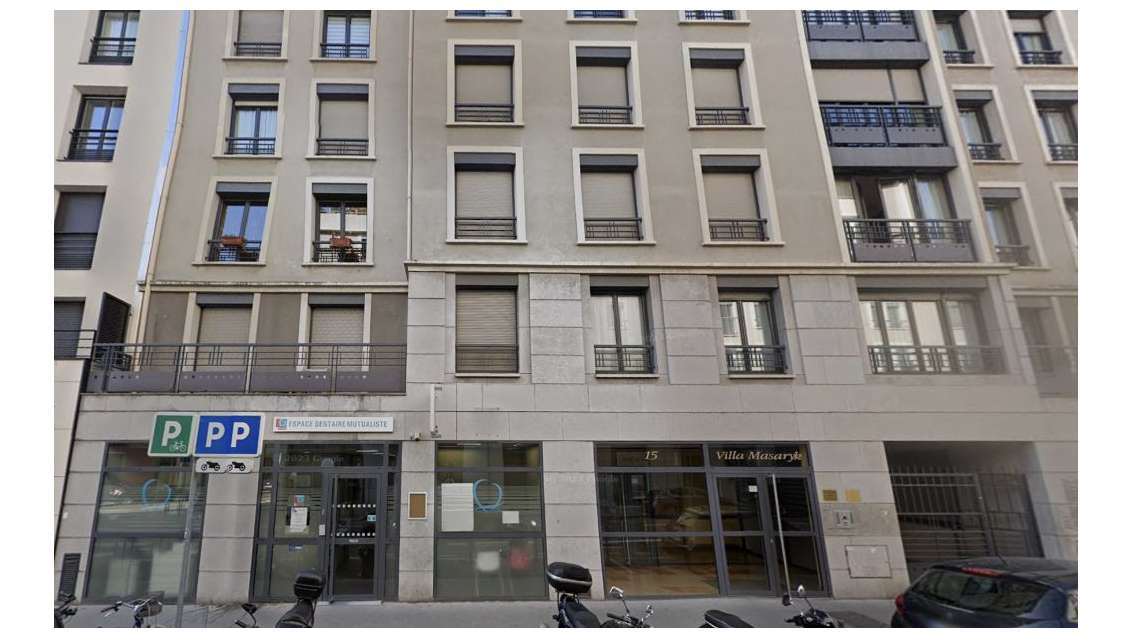 A louer local commercial 154m² empl N°1 Lyon 9eme