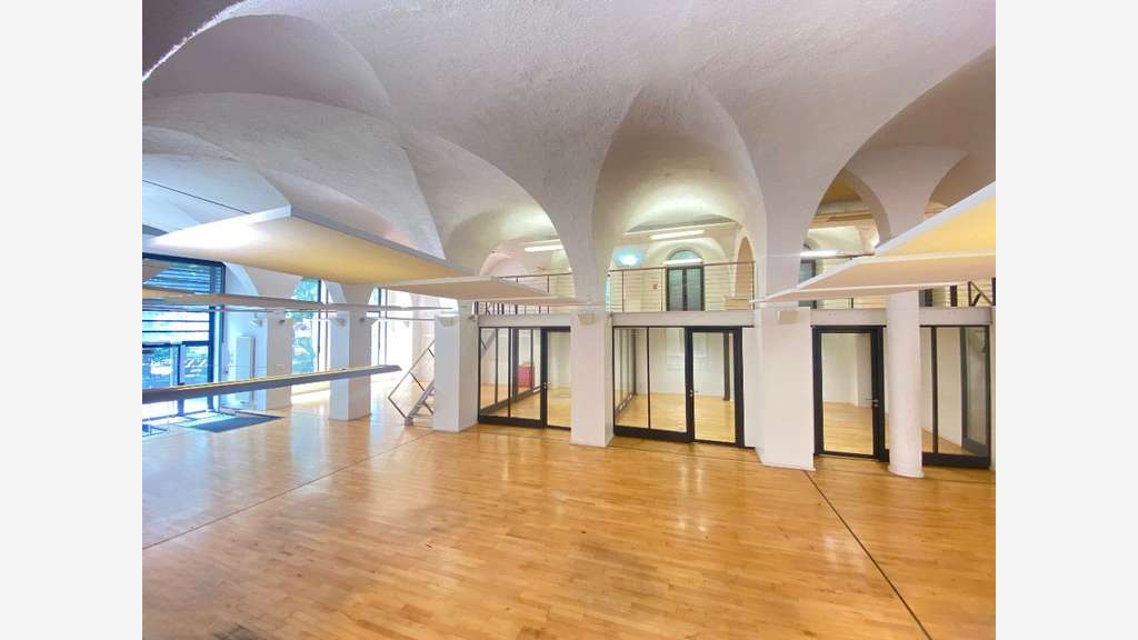 Bureaux modernes 920m² à louer à Lyon 1e
