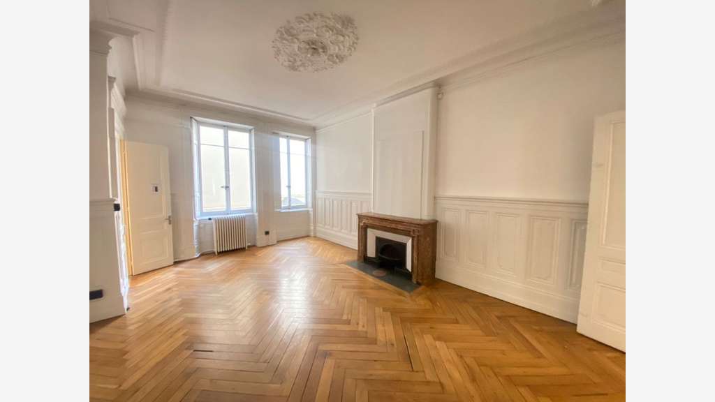Bureaux 320m² à louer à Lyon Presqu'ile