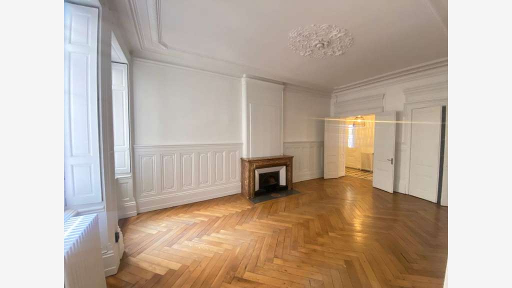 Bureaux 320m² à louer à Lyon Presqu'ile