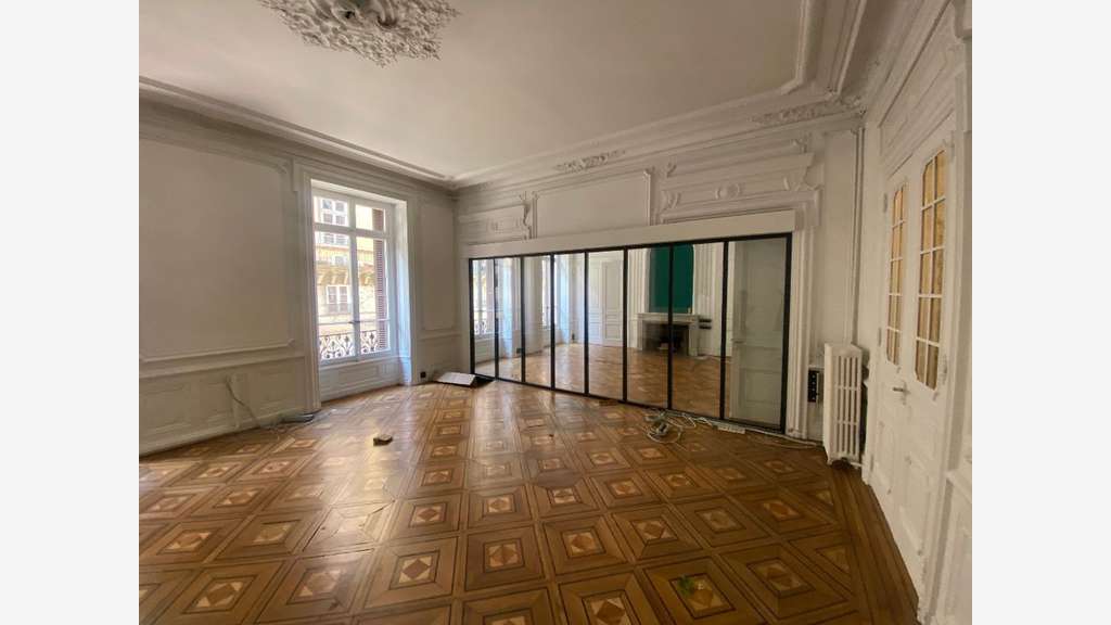 Bureaux 320m² à louer à Lyon Presqu'ile