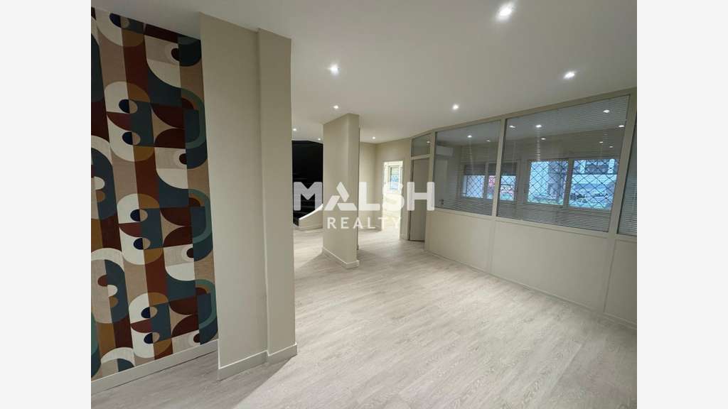 Bureaux 262m² 4 parkings à louer Lyon 6e Part-Dieu