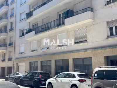 Bureau rénové à louer 136,50m² R+1 à Lyon 6e