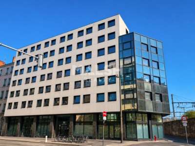 Bureaux 1638m² divisibles en 5 lots à Lyon 6e