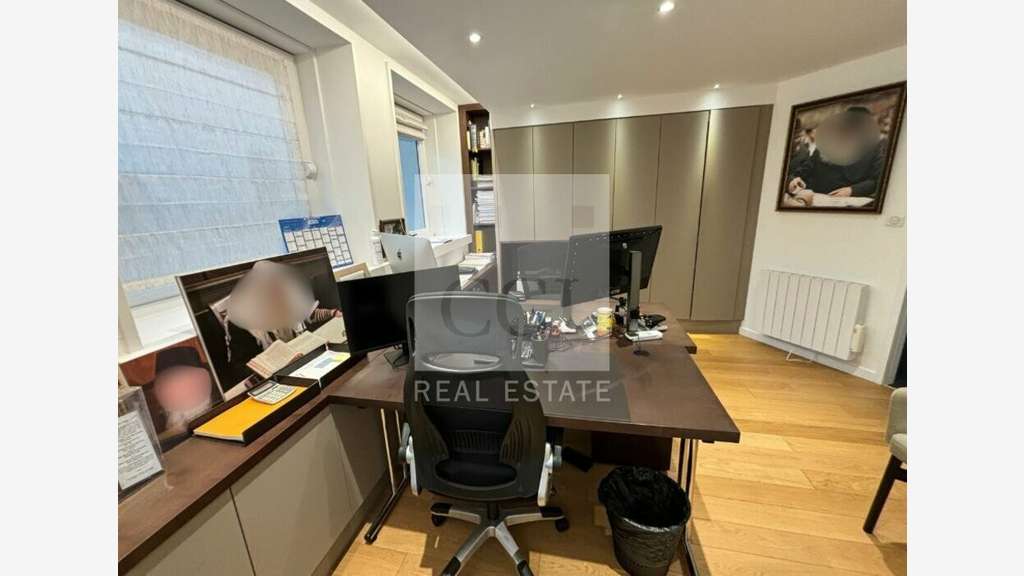 Bureaux 130m² à louer à Lyon 6ème Brotteaux