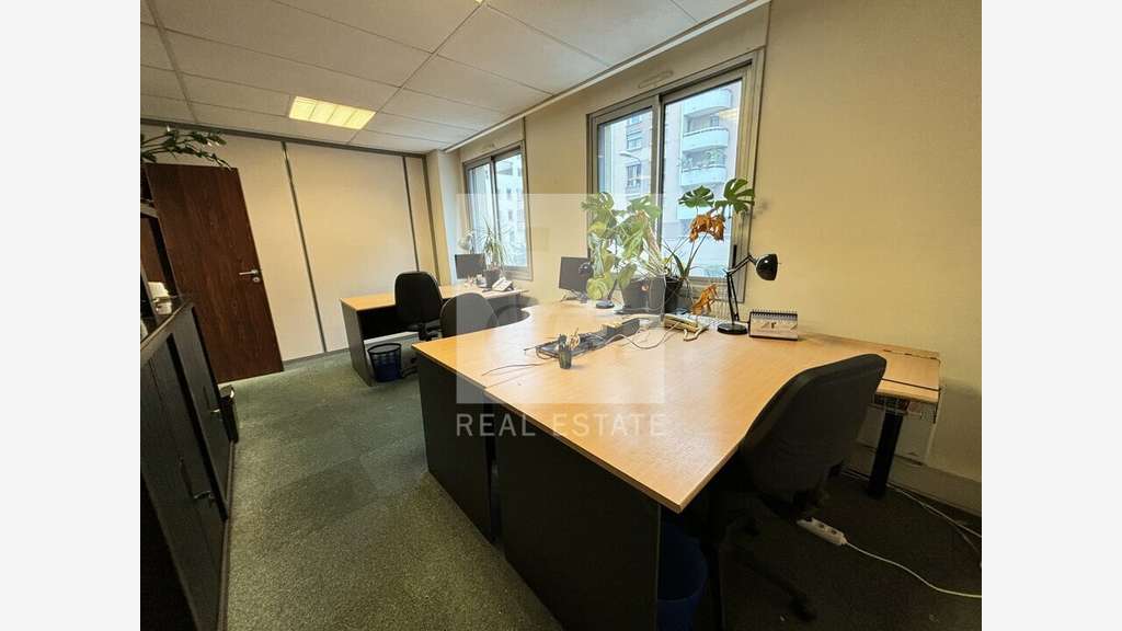 Bureaux 74m² à louer entre Foch et Masséna Lyon 6e