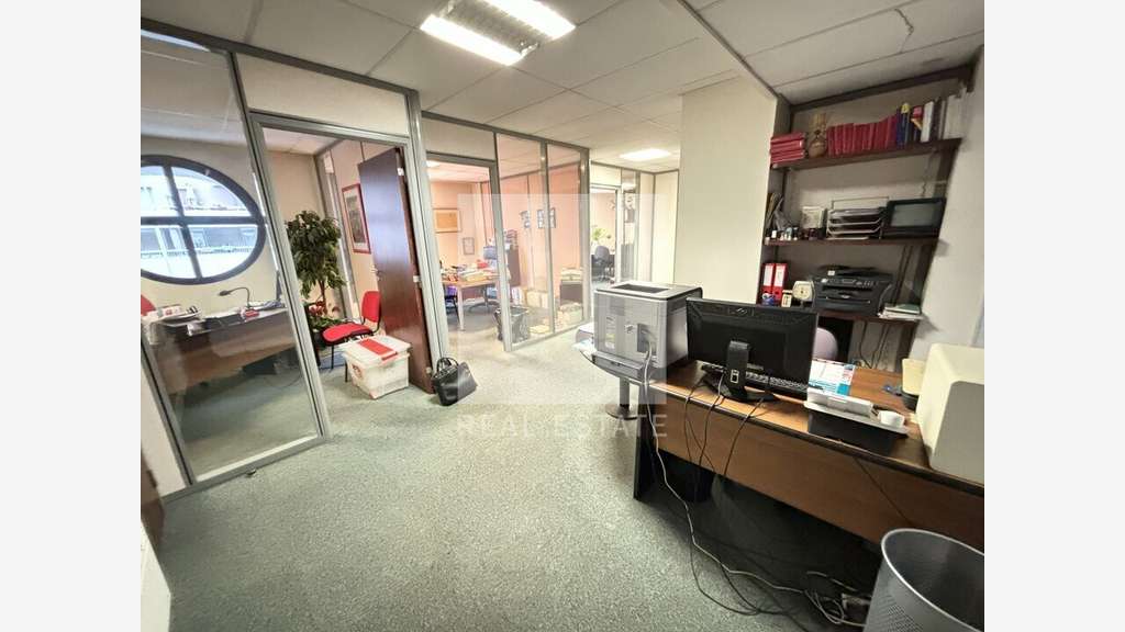 Bureaux 74m² à louer entre Foch et Masséna Lyon 6e