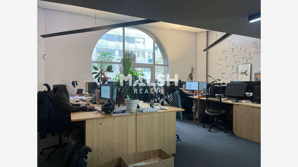 Bureaux 245m² non divisibles à louer à Lyon 6e