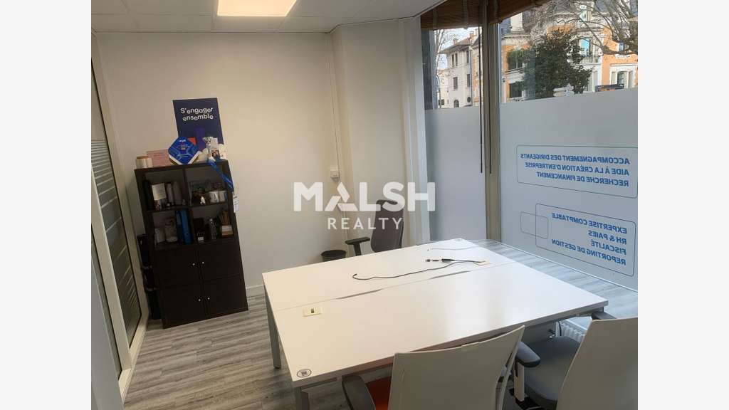 A louer bureaux 256m² Lyon 6e Parc de la Tête d'Or
