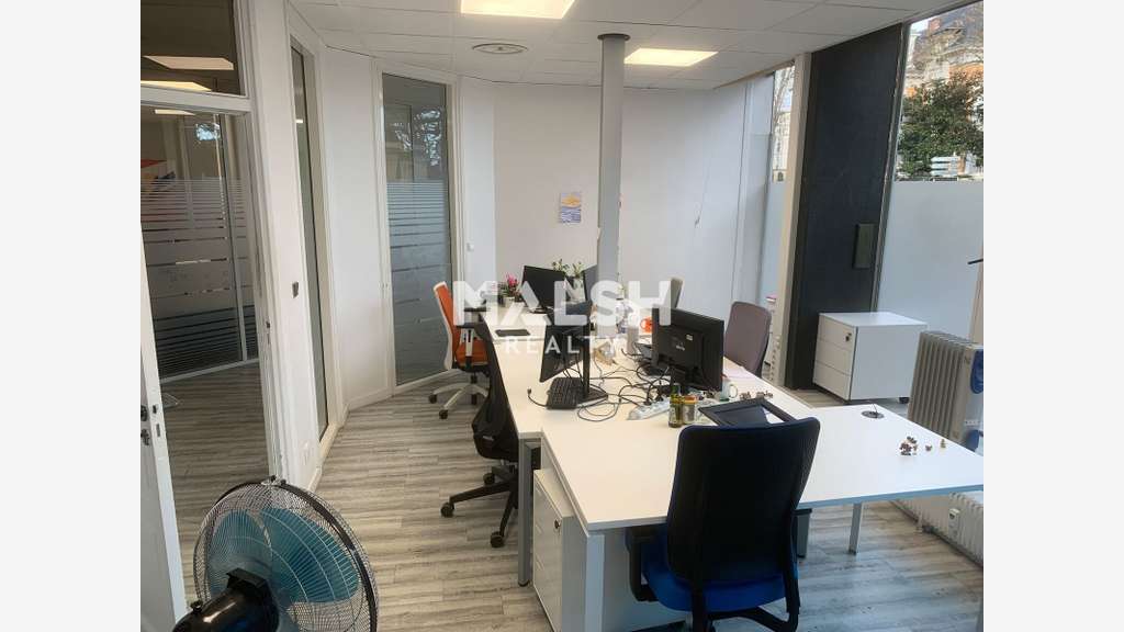 A louer bureaux 256m² Lyon 6e Parc de la Tête d'Or