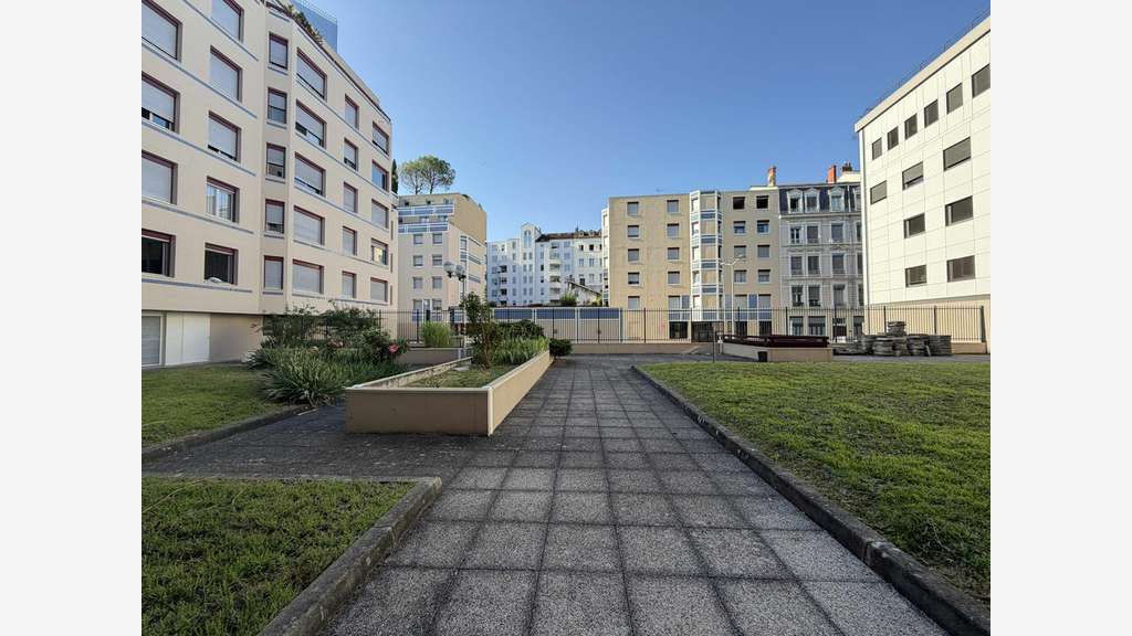 Plateau de bureaux 157m² à louer à Lyon 6e