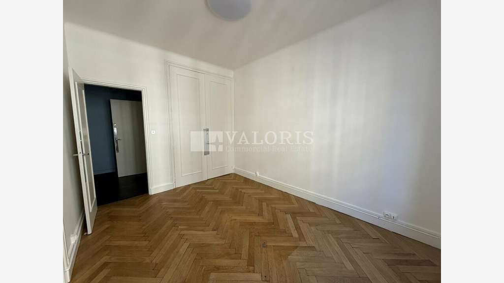 Bureaux de 43.20m² à louer au 1er étage à Lyon