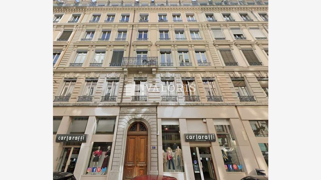 Bureaux de 43.20m² à louer au 1er étage à Lyon