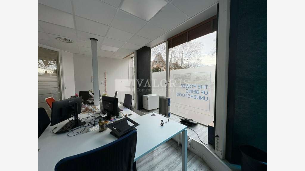 A louer bureaux 252m² à Lyon 6e Parc Tête d'Or
