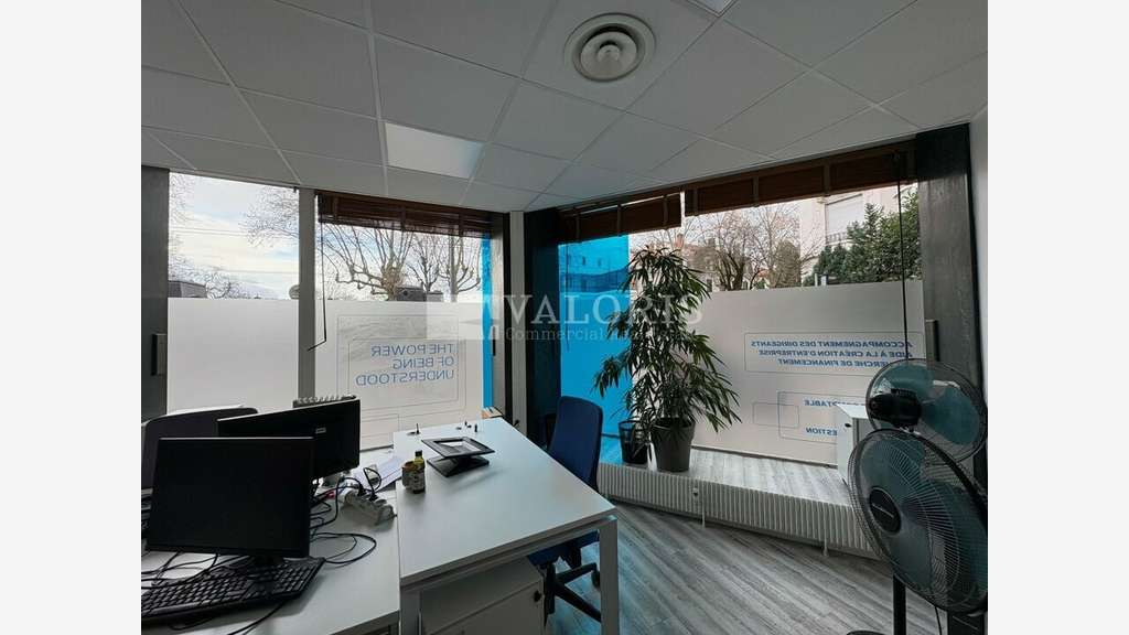 A louer bureaux 252m² à Lyon 6e Parc Tête d'Or