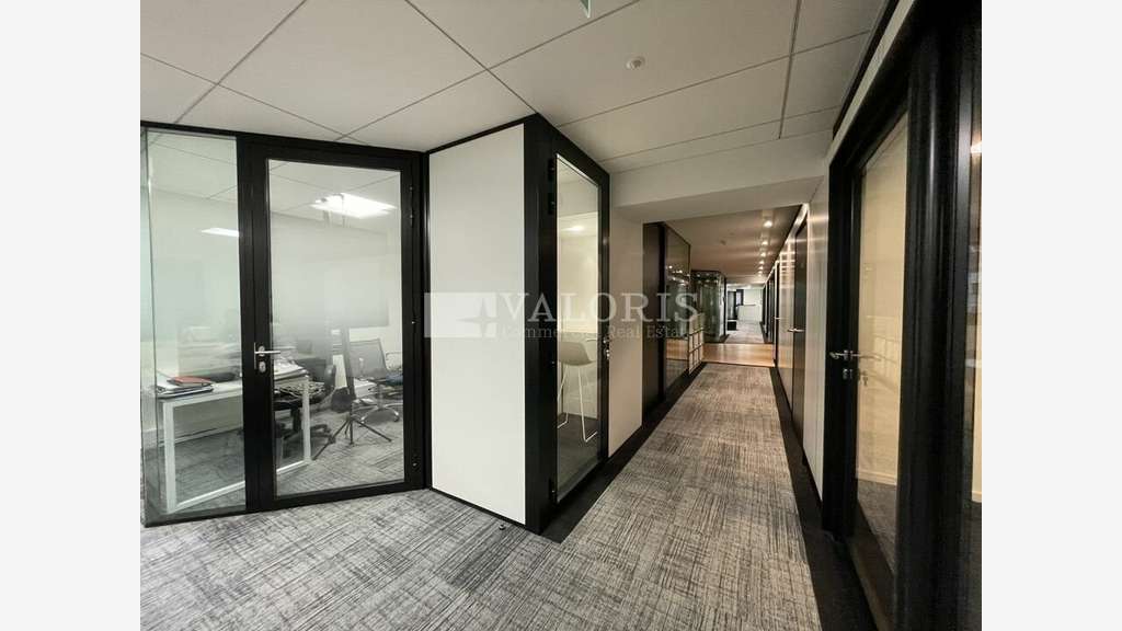 Location bureaux en excellent état 150m² Lyon 6e  