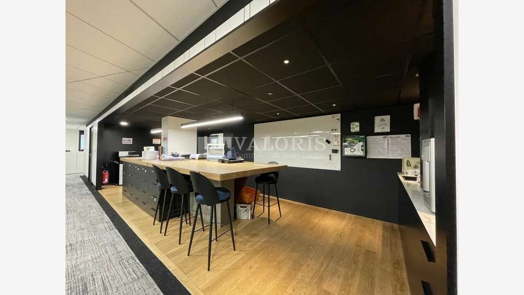 Location bureaux en excellent état 150m² Lyon 6e  