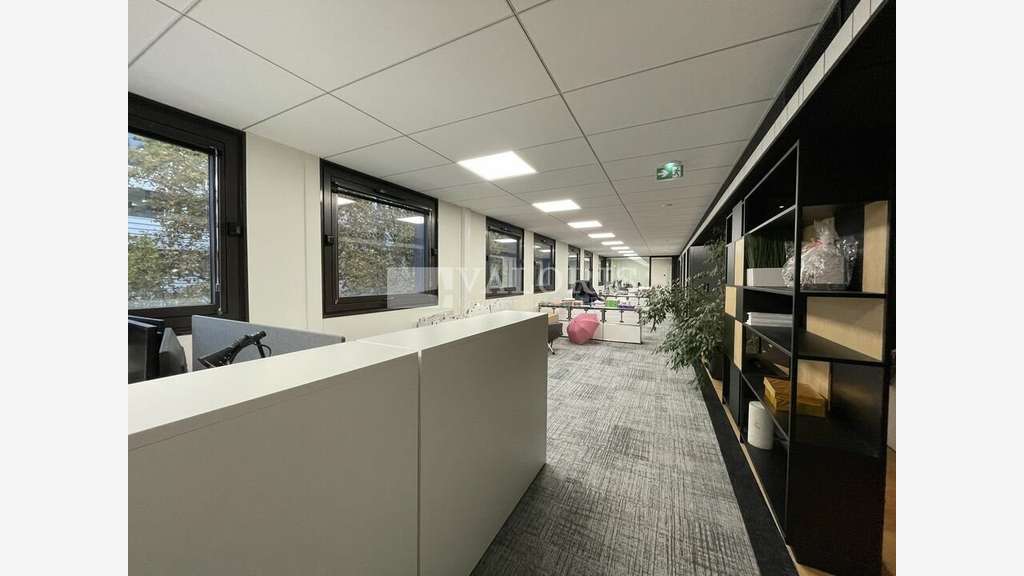 Location bureaux en excellent état 150m² Lyon 6e  