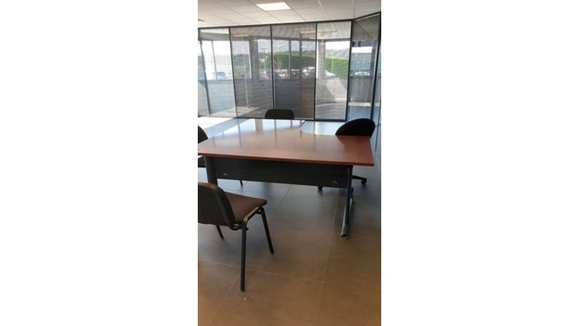 bureau à louer sortie immédiate autoroute Beynost 