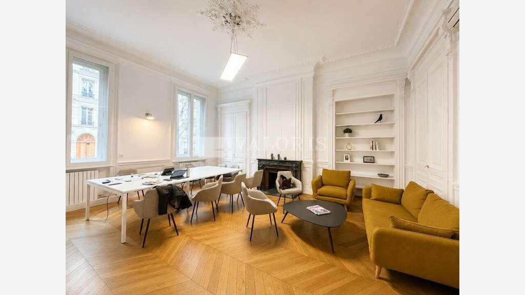 Local commercial de 225m² à louer à Lyon 69006