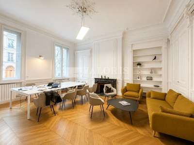 Local commercial de 225m² à louer à Lyon 69006