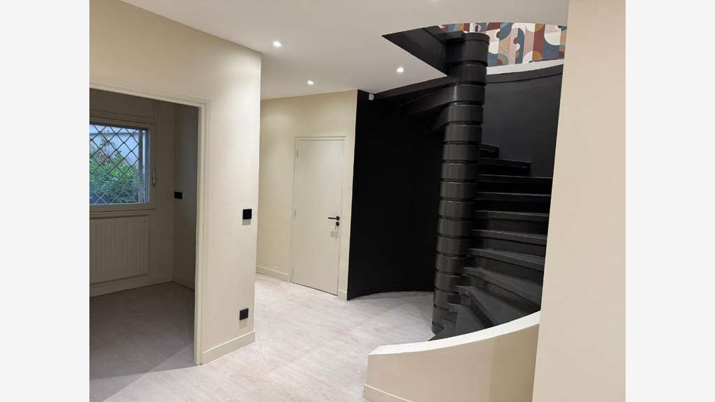 A louer bureaux de 247m² à Lyon 69006 Garibaldi
