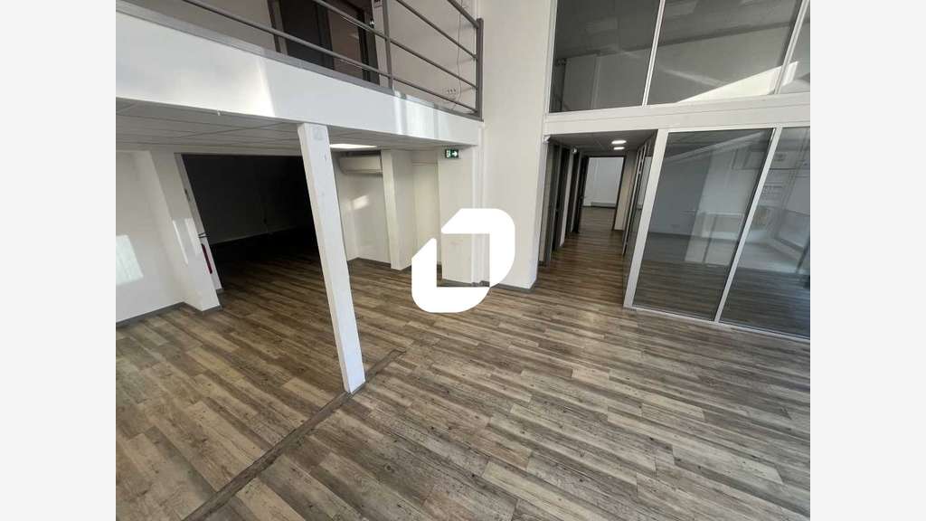 A louer Bureaux 780m² Lyon