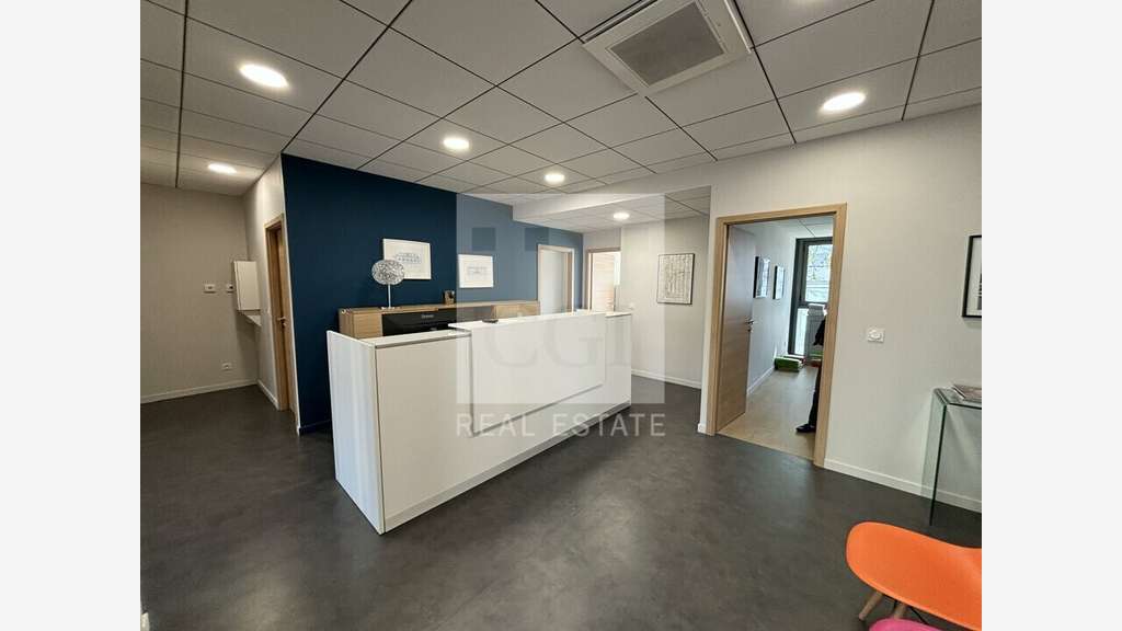 A louer bureaux 235m² à Lyon 6e Cordeliers