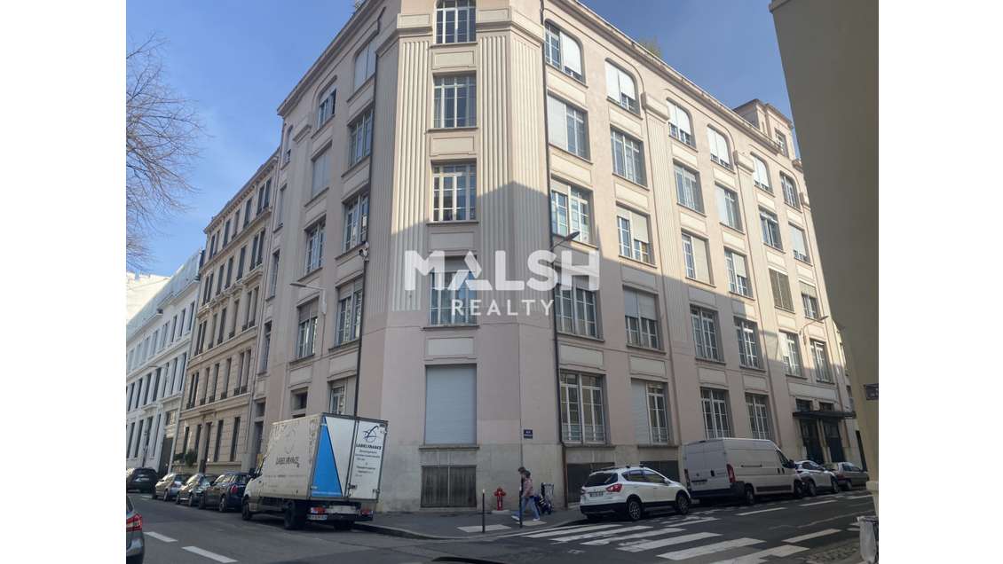 Bureaux à louer 135m² en bon état à Lyon 6eme