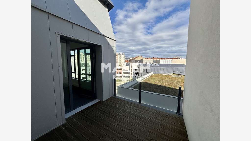 Bureaux à louer 339m² à Lyon 7 Gerland Jean-Macé