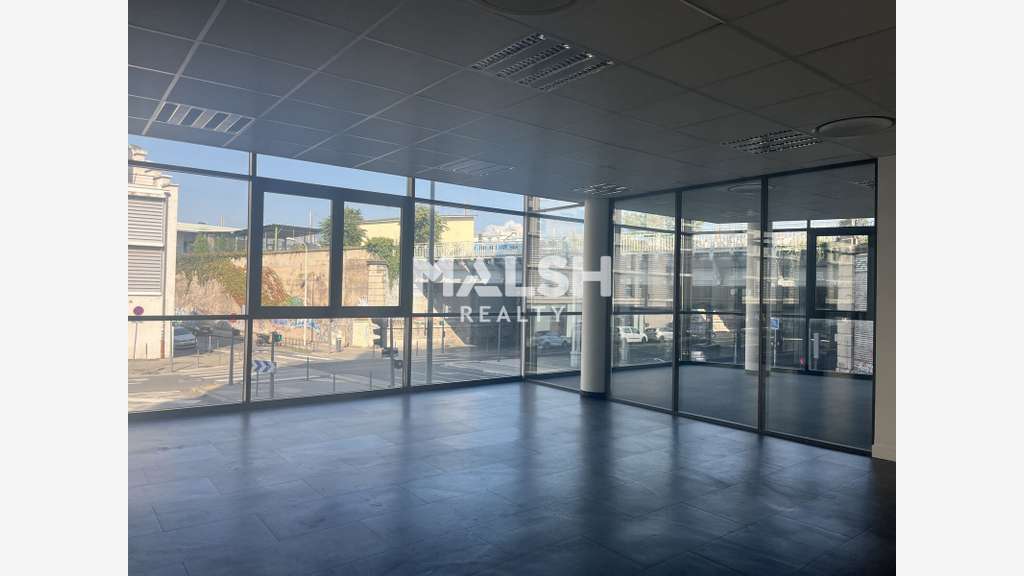 Bureaux à louer 456m² divisibles R+2 à Lyon 7e