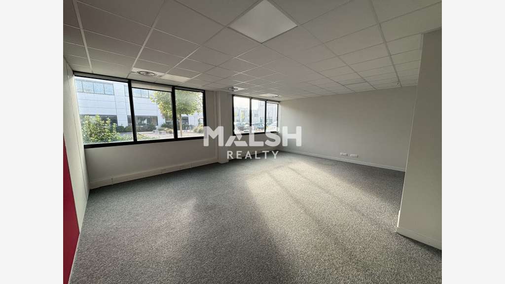 Bureaux modernes 725m² divisibles à louer Lyon 7e