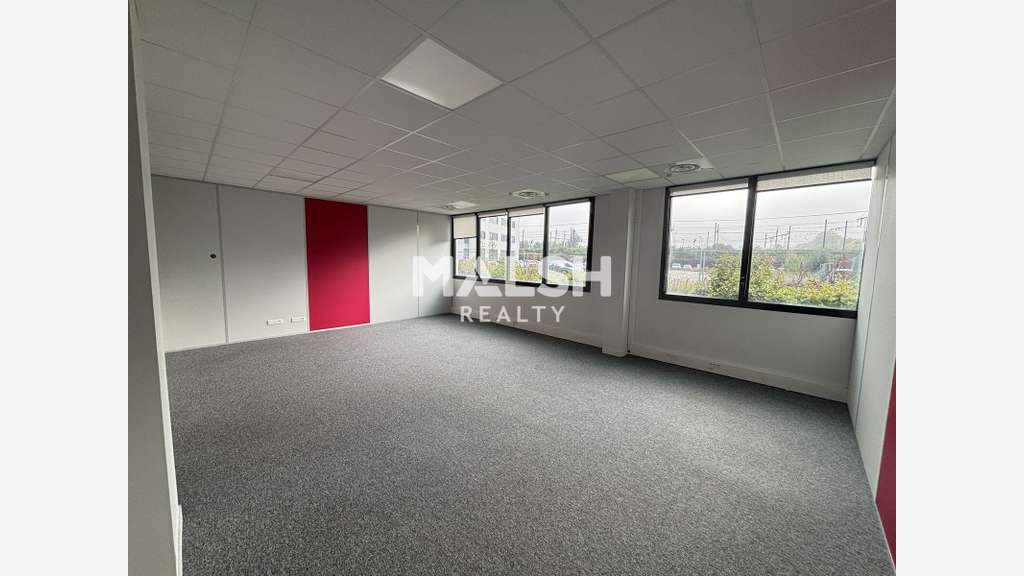 Bureaux modernes 725m² divisibles à louer Lyon 7e
