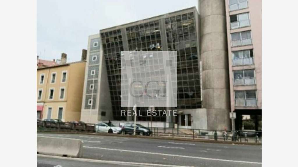 Bureaux 265m² à louer axe très fréquenté Lyon 7e