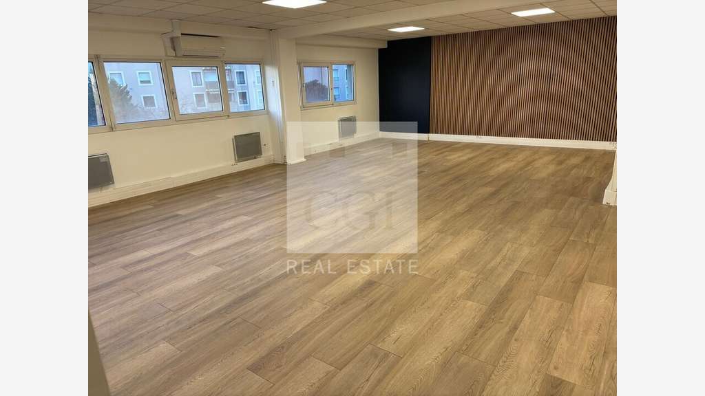 Bureaux 265m² à louer axe très fréquenté Lyon 7e