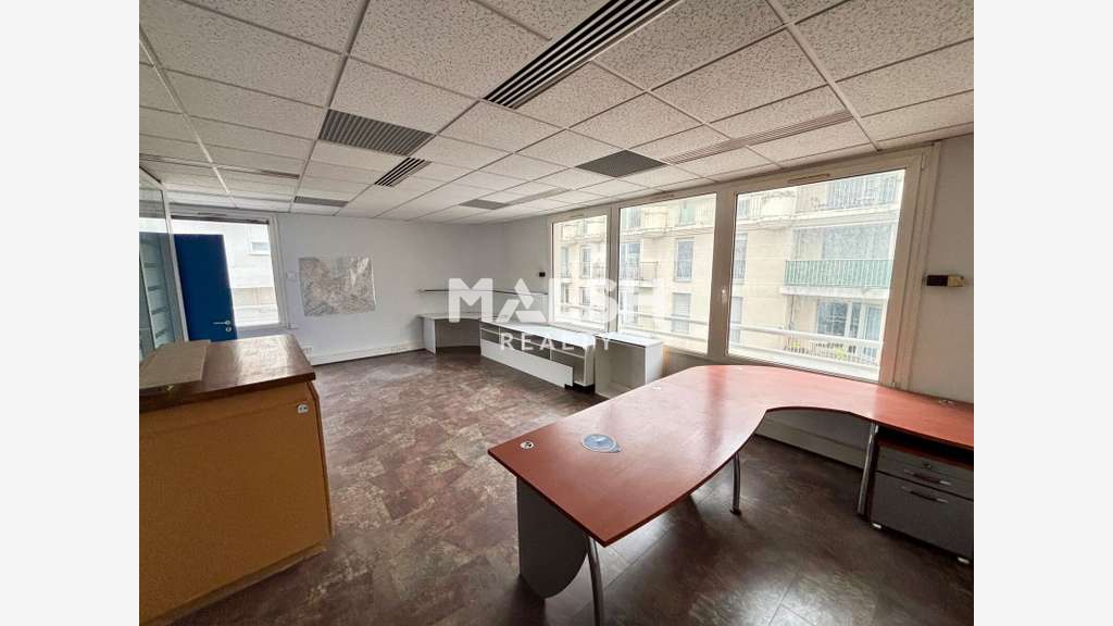 A louer bureaux 90m² et parkings Lyon 7e Jean Macé