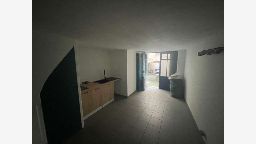 Location local  66m² Rue Chalopin à Lyon 7e