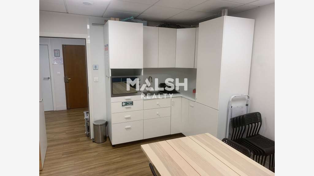 Bureaux 110m² à louer à Lyon 7e Gerland