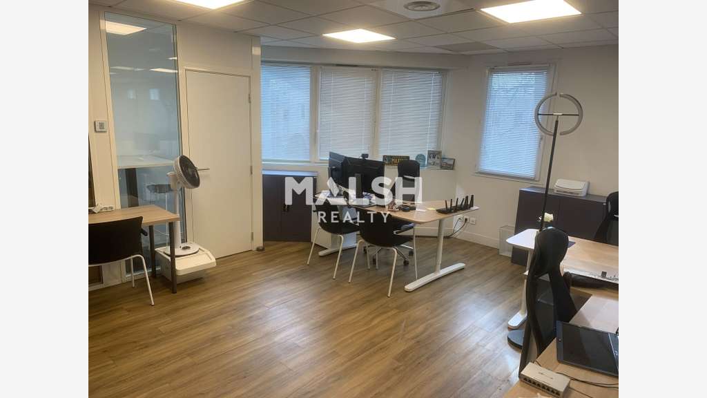 Bureaux 110m² à louer à Lyon 7e Gerland