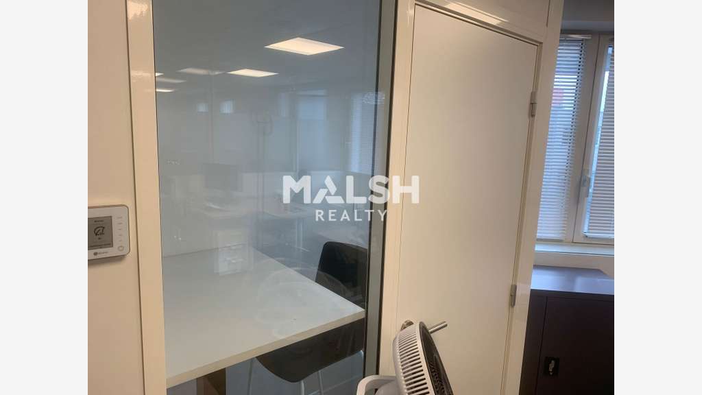 Bureaux 110m² à louer à Lyon 7e Gerland