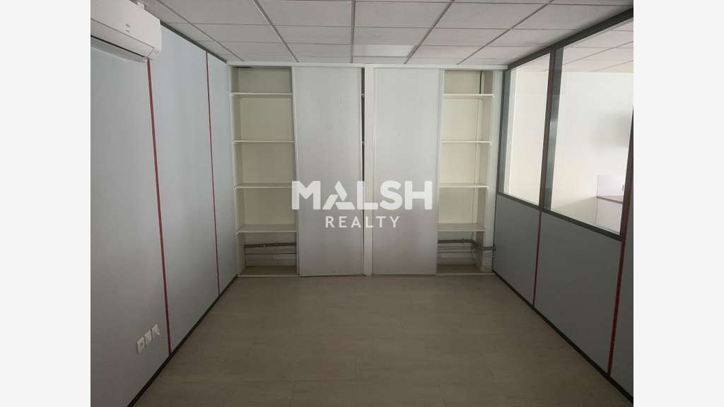 Bureaux 152m²rénovés à louer à Lyon 7e Gerland 