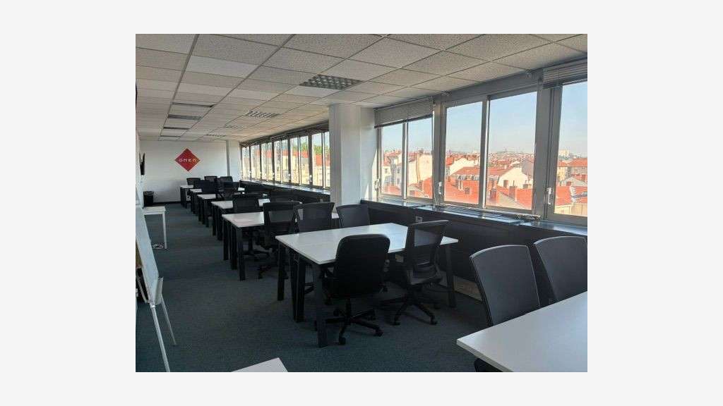 A louer bureaux 620m² ERP à Lyon 69007