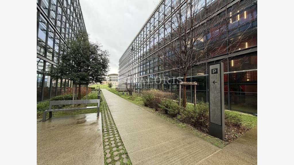 Bureaux 334m² à louer Lyon 7ème Gerland