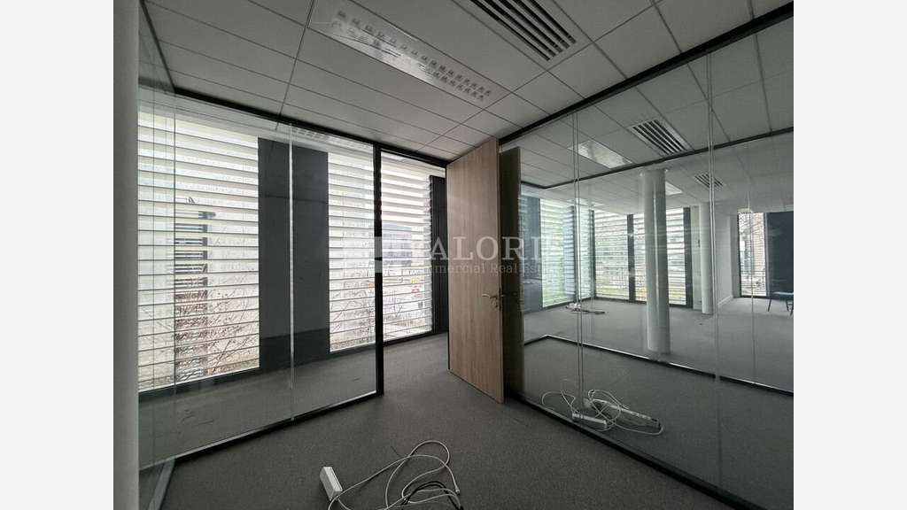 Bureaux 334m² à louer Lyon 7ème Gerland