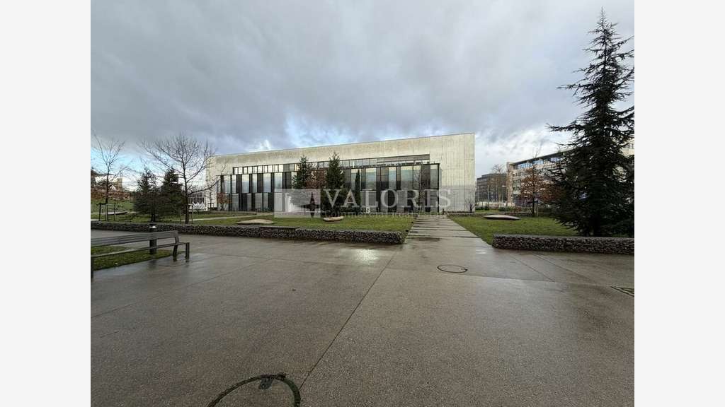 Bureaux 334m² à louer Lyon 7ème Gerland
