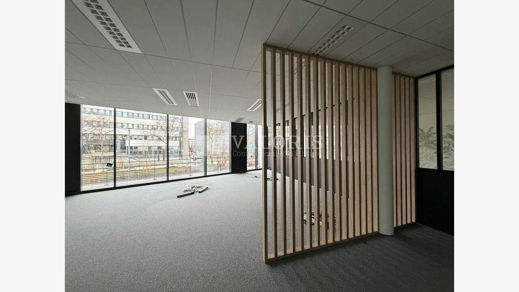 Bureaux 334m² à louer Lyon 7ème Gerland