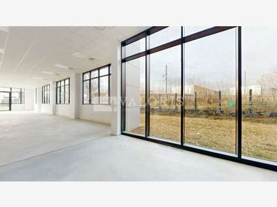 A louer bureaux 365m² RDC Parc Techsud à Gerland