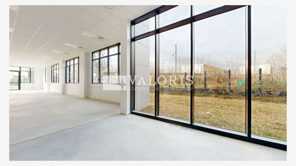 A louer bureaux 365m² RDC Parc Techsud à Gerland
